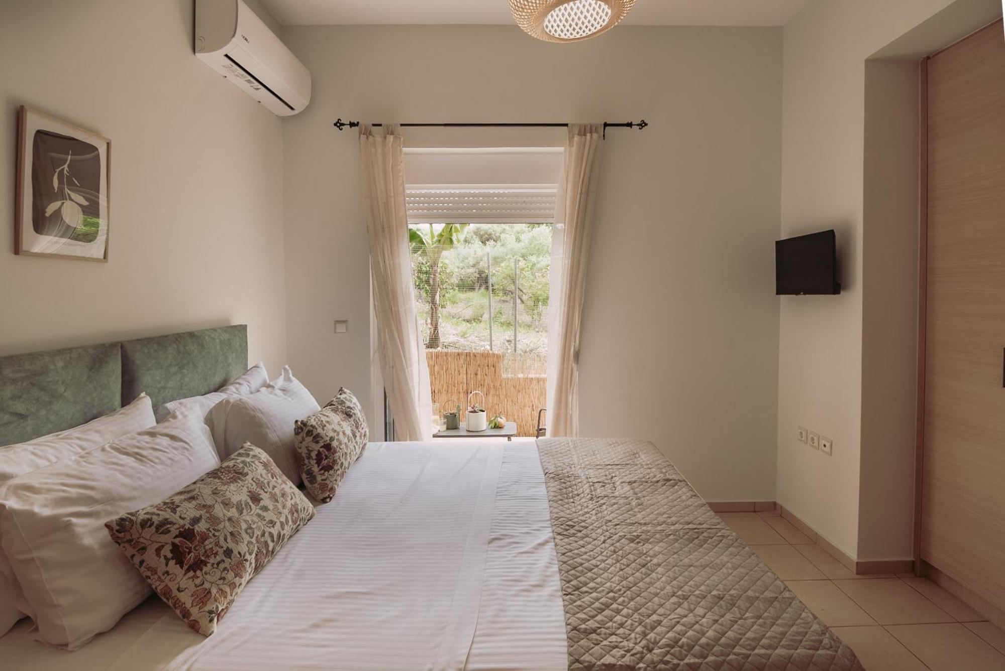 חאניה Summer Blue Apartments Chania מראה חיצוני תמונה